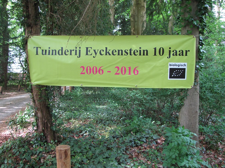 20160514 Spandoek Tuinderij Eyckenstein bij de weg - 750